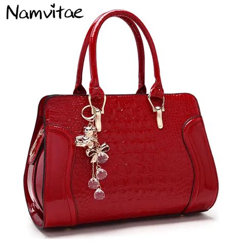 Women's Red Designer Handbags .